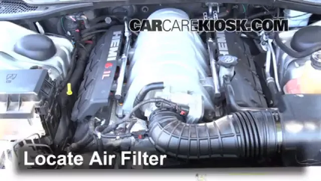 2006 Chrysler 300 C SRT8 6.1L V8 Filtre à air (moteur) Changement